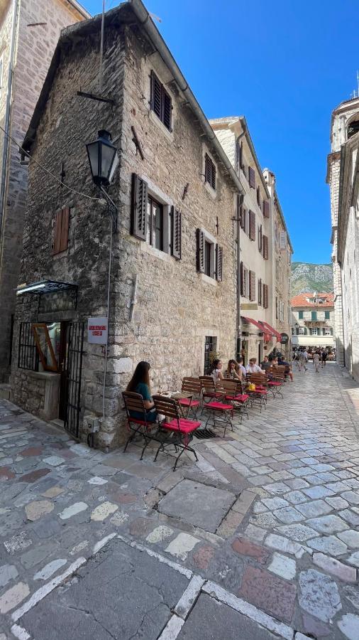 St.Tripun Apartment Kotor Dış mekan fotoğraf